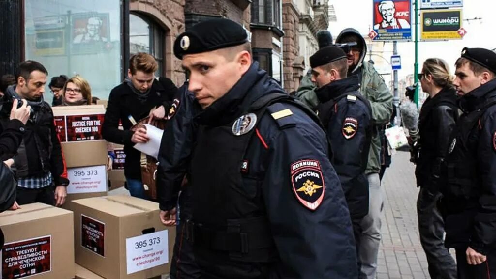 Моя профессия полицейский. Отличие полиции от милиции в россии. Отличие милиции от полиции. Милиция мвд. Милиция и полиция разница.