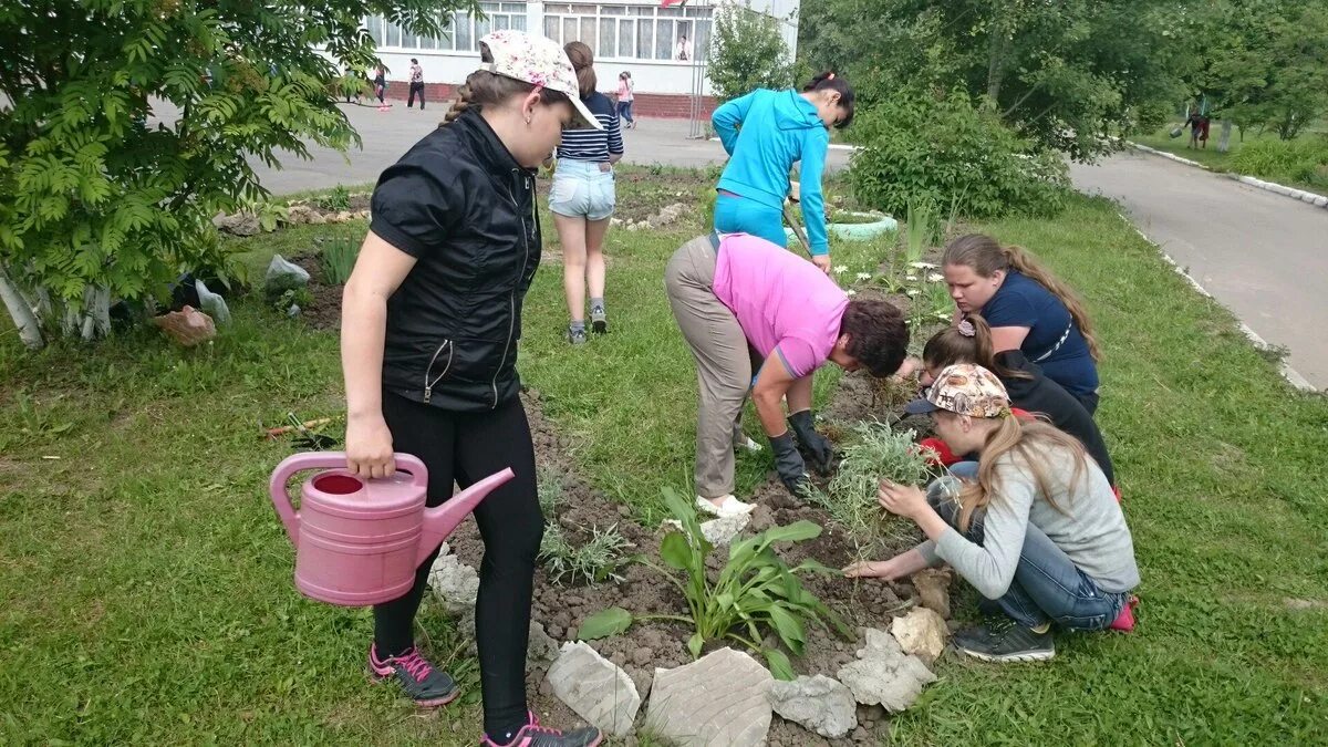 Зайцева летняя практика читать. Летняя практика в школе. Практика в школе летом. Отработка в школе. Летняя отработка в школах.