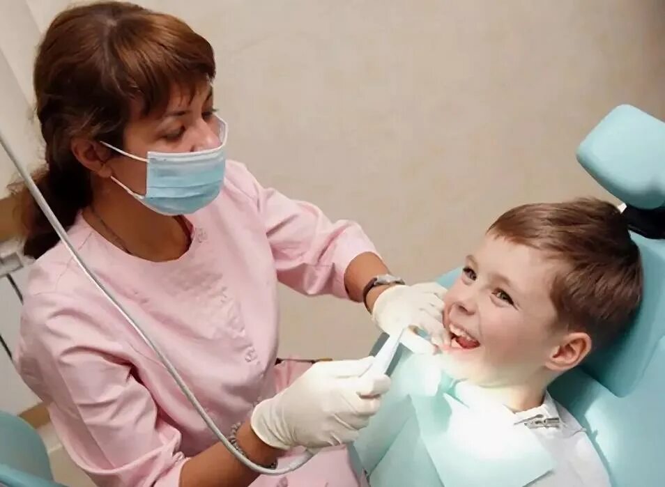 Детский стоматолог. Детский зубной врач. Ребенок у стоматолога. Стоматология дети.