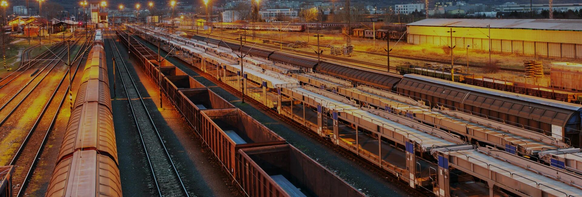 контейнерные перевозки жд. компания железнодорожных услуг. в узбекистан из китая контейнерный поезд. грузовая станция. компания железнодорожных услуг.