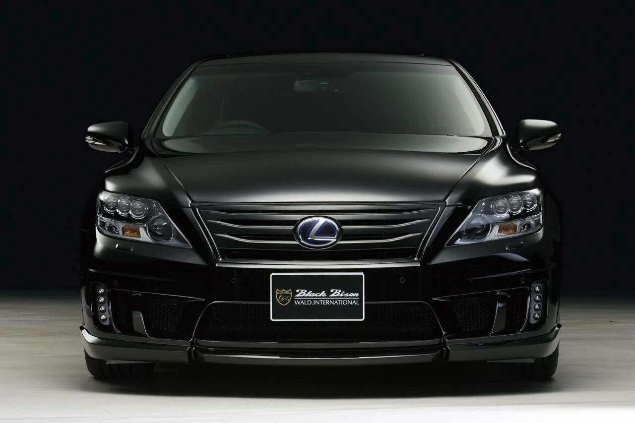 Ls black. Лексус лс 600 hl. Лексус лс 460. Лексус лс 460 черный. Лексус 600 обвес.