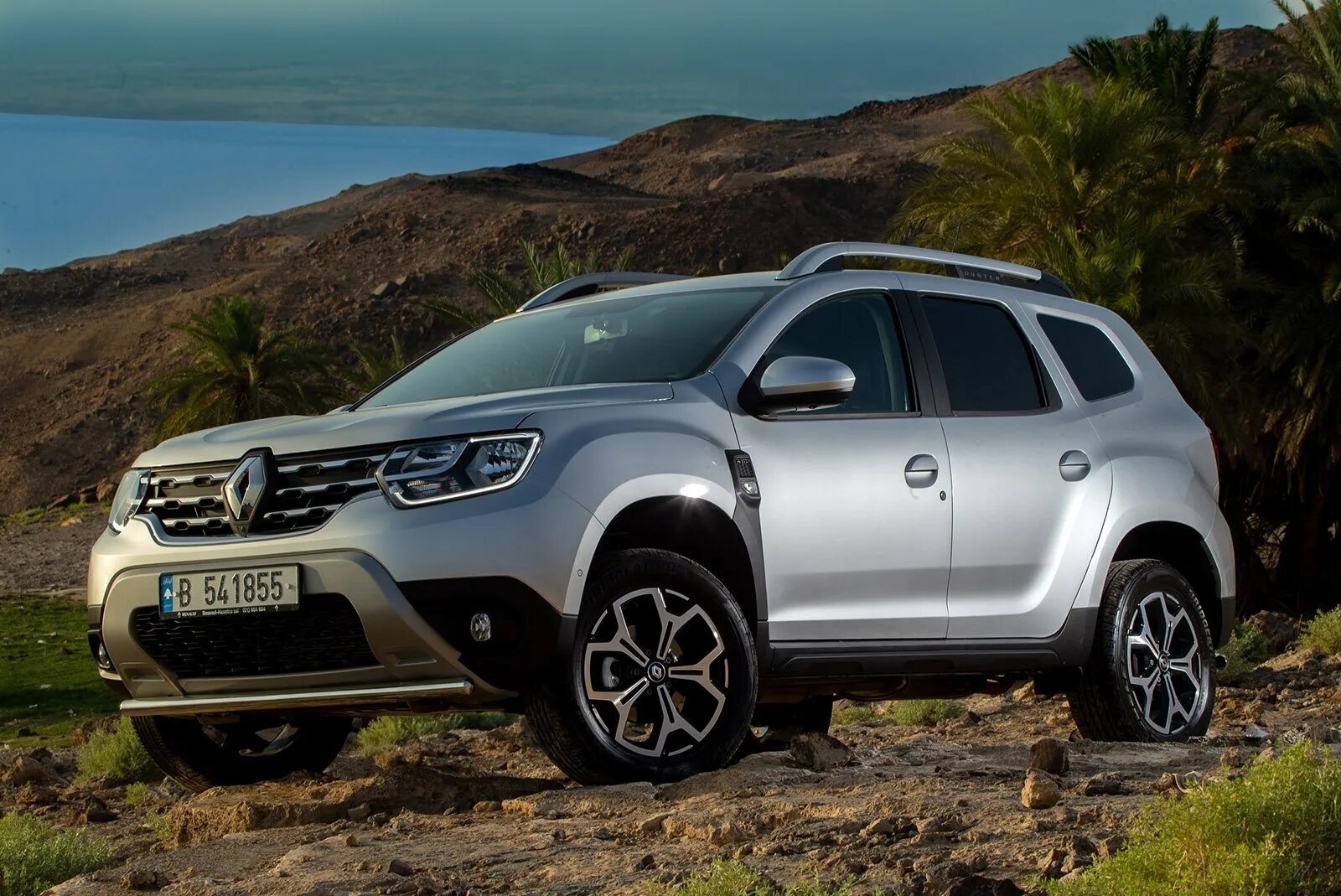 Цены комплектации новые рено дастер. Renault Duster 2021. Новый Renault Duster. Renault Duster 2021 серебристый. Новый Рено Дастер 2021.