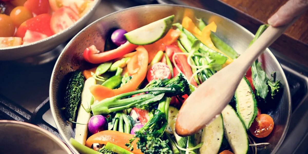 Обработка продуктов овощи. Окисления жиров при тепловой обработке. Stir кулинария картинка. Stir-Fry польза. Замороженные овощи: как использовать в здоровой кулинарии.
