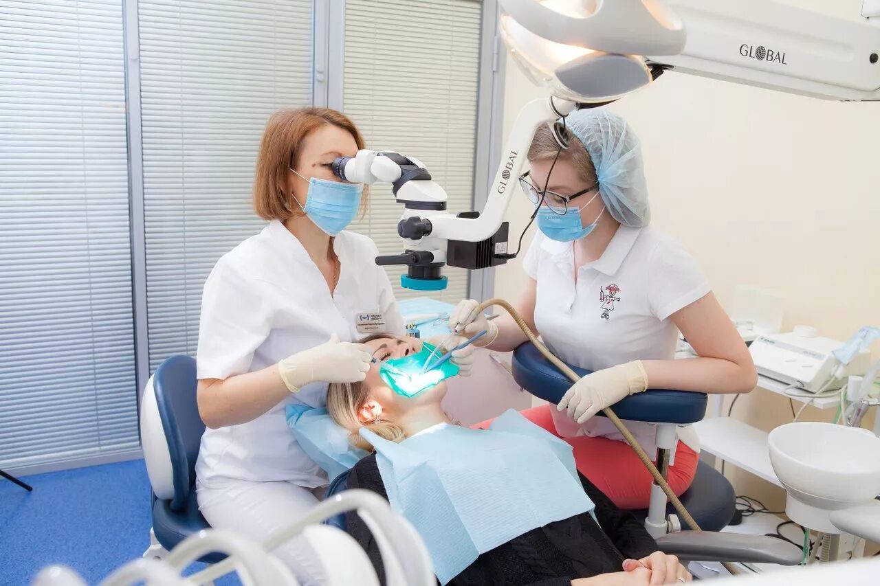 стомотологическая клиника. адреса зубных больниц. новая стоматология лиски европа врачи. осенний бульвар 12 к 9 стоматология. центральная стоматологическая поликлиника оао ржд.