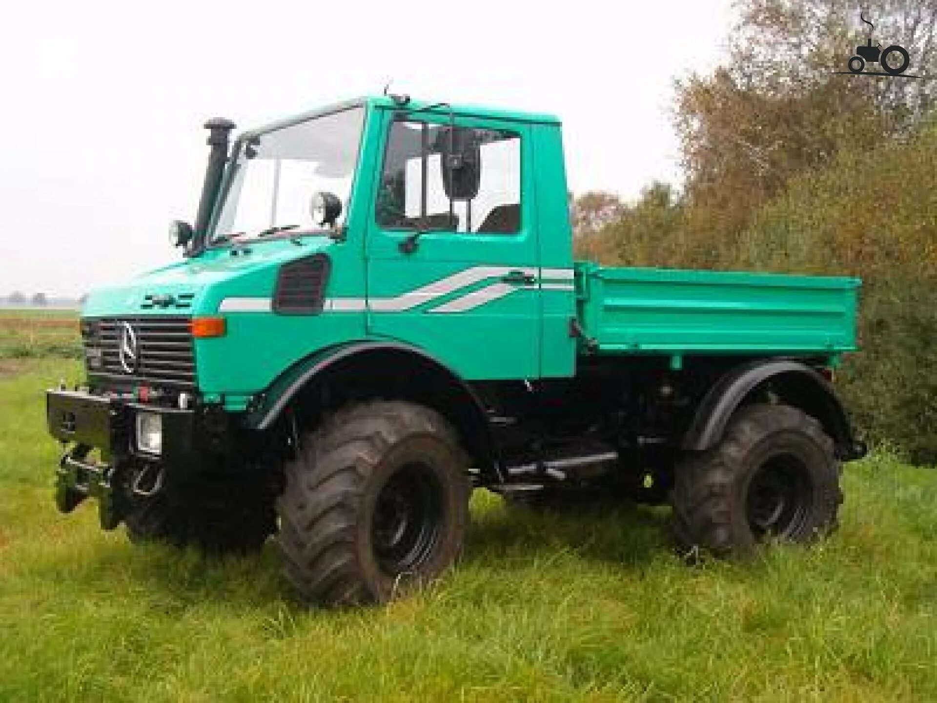 U 1400. Unimog u1400. Унимог u 1400. Унимог 1400 Коммунальная машина. Мастерская вездеходом Unimog 1650 + прицеп.