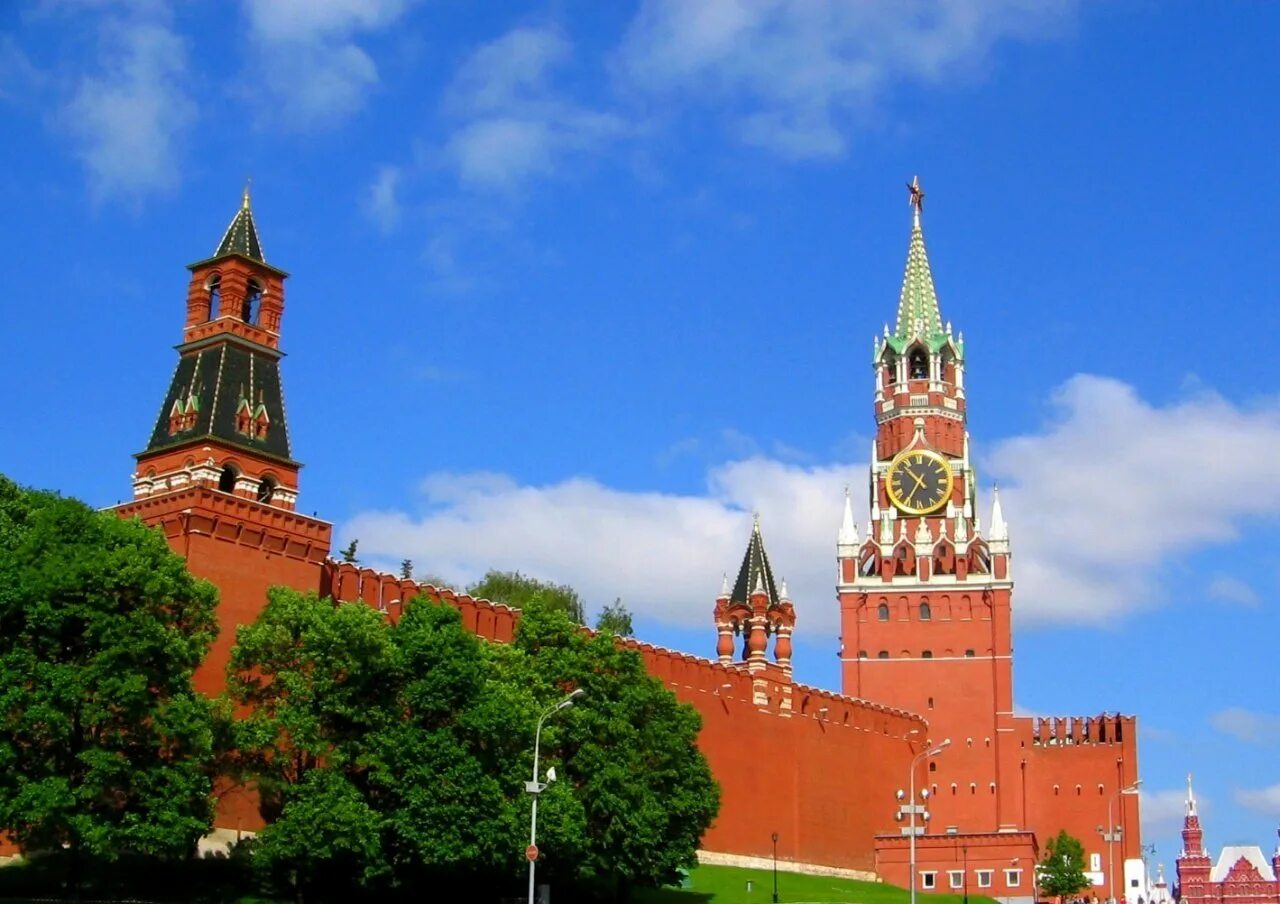 Фото московской спасской башни. Спасская башня кремля. москва. кремль. царская башня.. башни московского кремля. спасская башня московского кремля для детей.