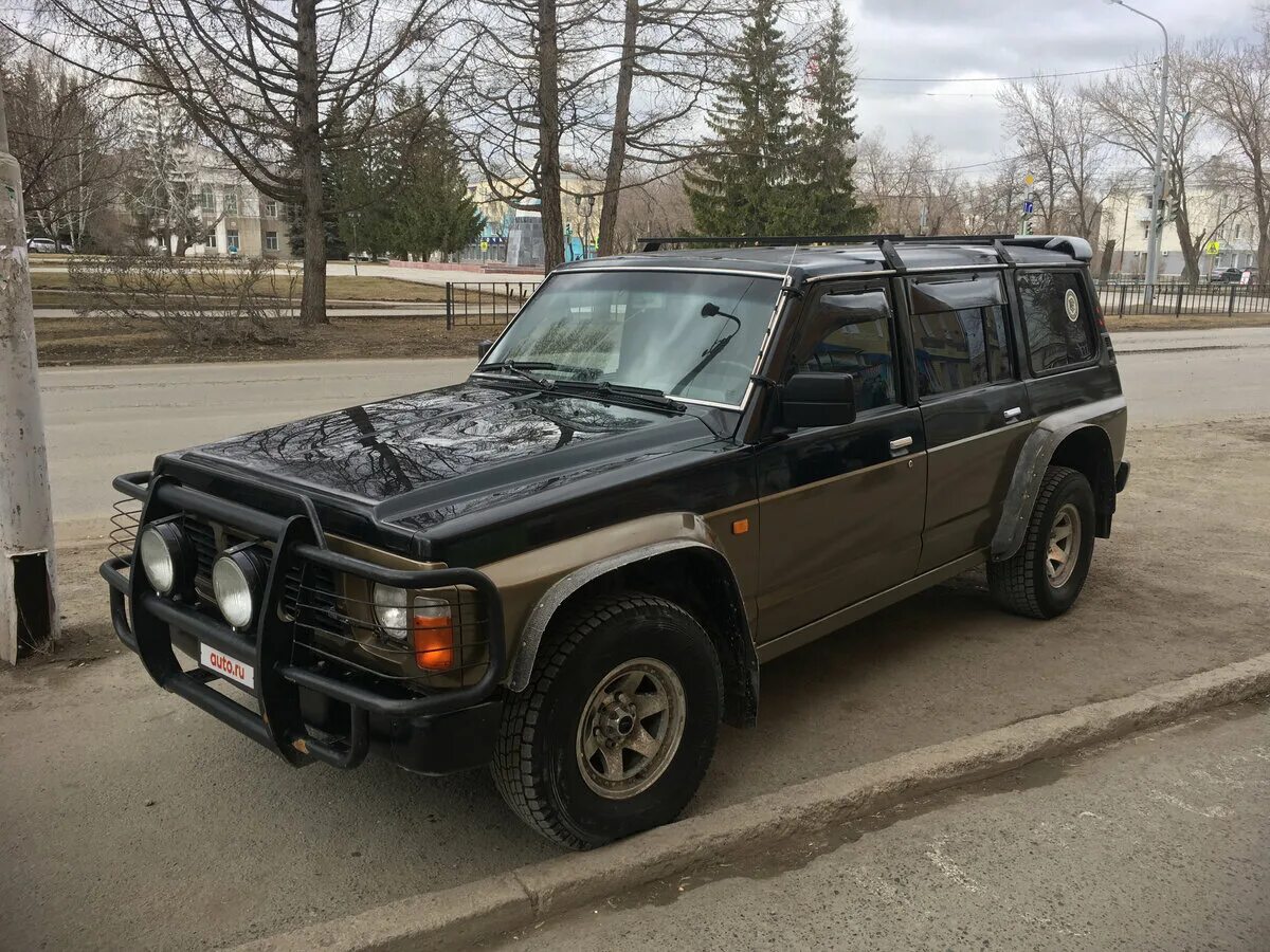 Ниссан патрол года выпуска. Nissan Patrol IV (y60). Nissan Patrol 1995 y60. Ниссан Патрол 60. Nissan Patrol y60 1996.