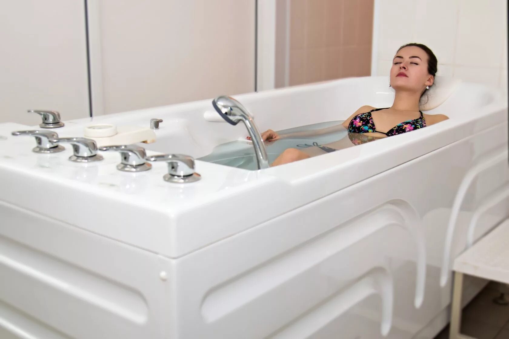 ессентуки санатории радоновые ванны. жемчужная ванна санаторий бештау. санатория маяк радоновые ванны. сочи санаторий радоновые ванны. ванная при пневмонии.