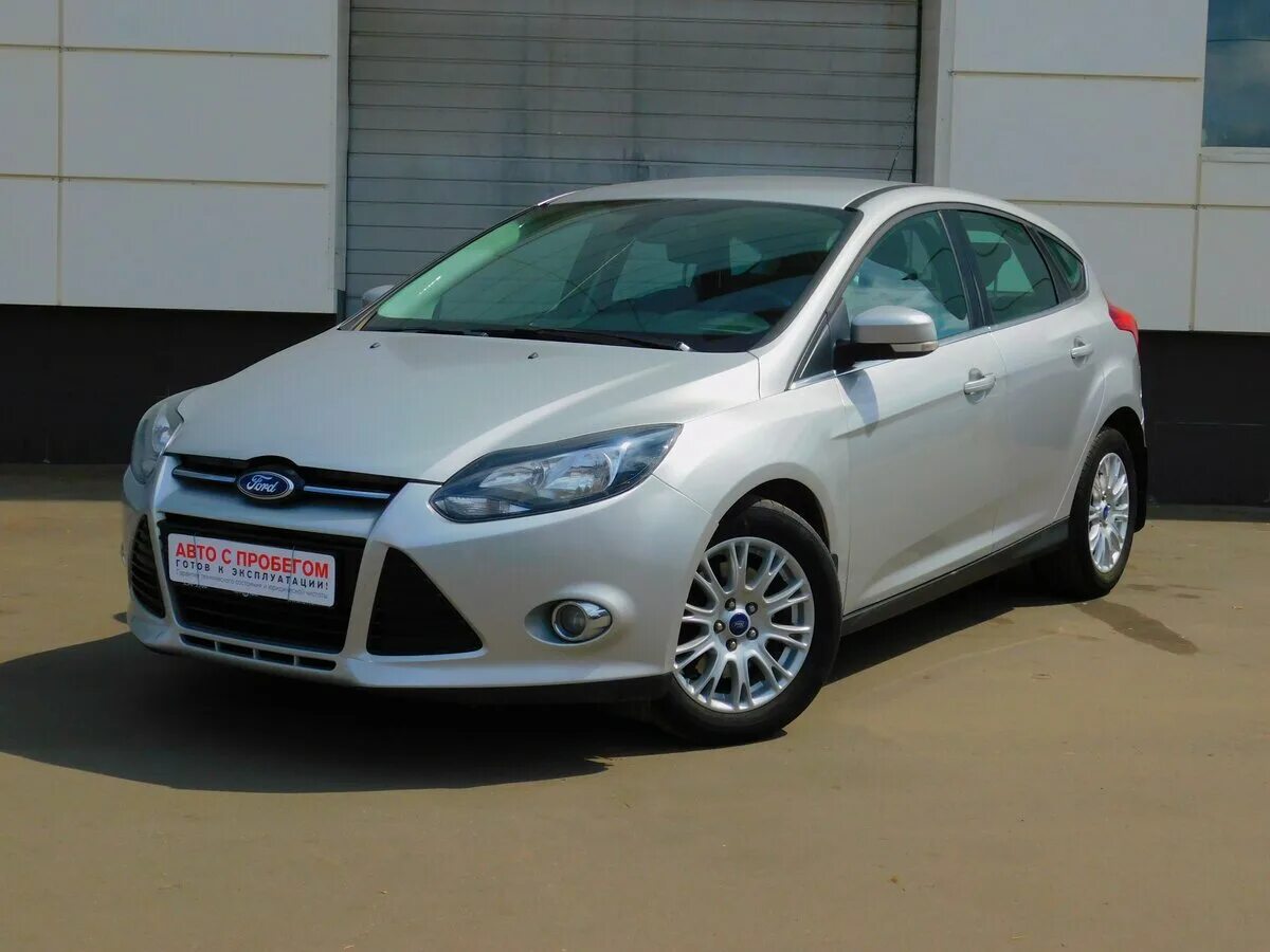 Форд фокус 2012 года седан. Ford Ford Focus 2012. Ford Focus 3 2012. Ford Focus 3 2012 2.0. Ford Focus 3 2012 хэтчбек.