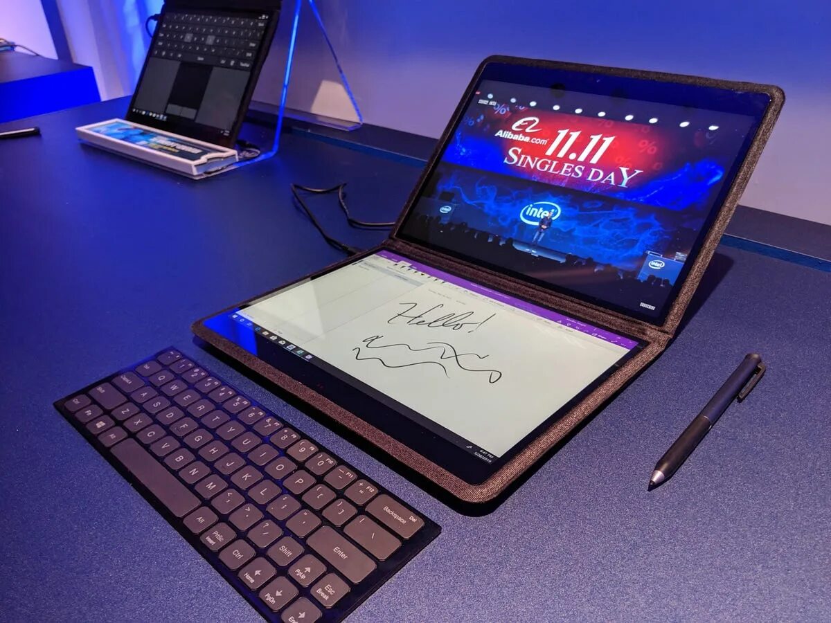 Установить второй ноутбук. Ноутбуки с двумя экранами Интел. Ноутбук будущего. Дизайнерский ноутбук. Ноутбук с двойным дисплеем.