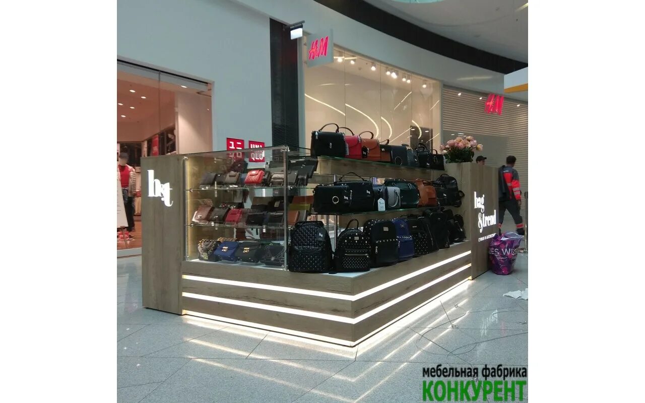 Торговое оборудование конкурент. Конкурент оборудование. Ресепшн "лего", белый. Сервера российских it компаний. Островные стеллажи для косметики.