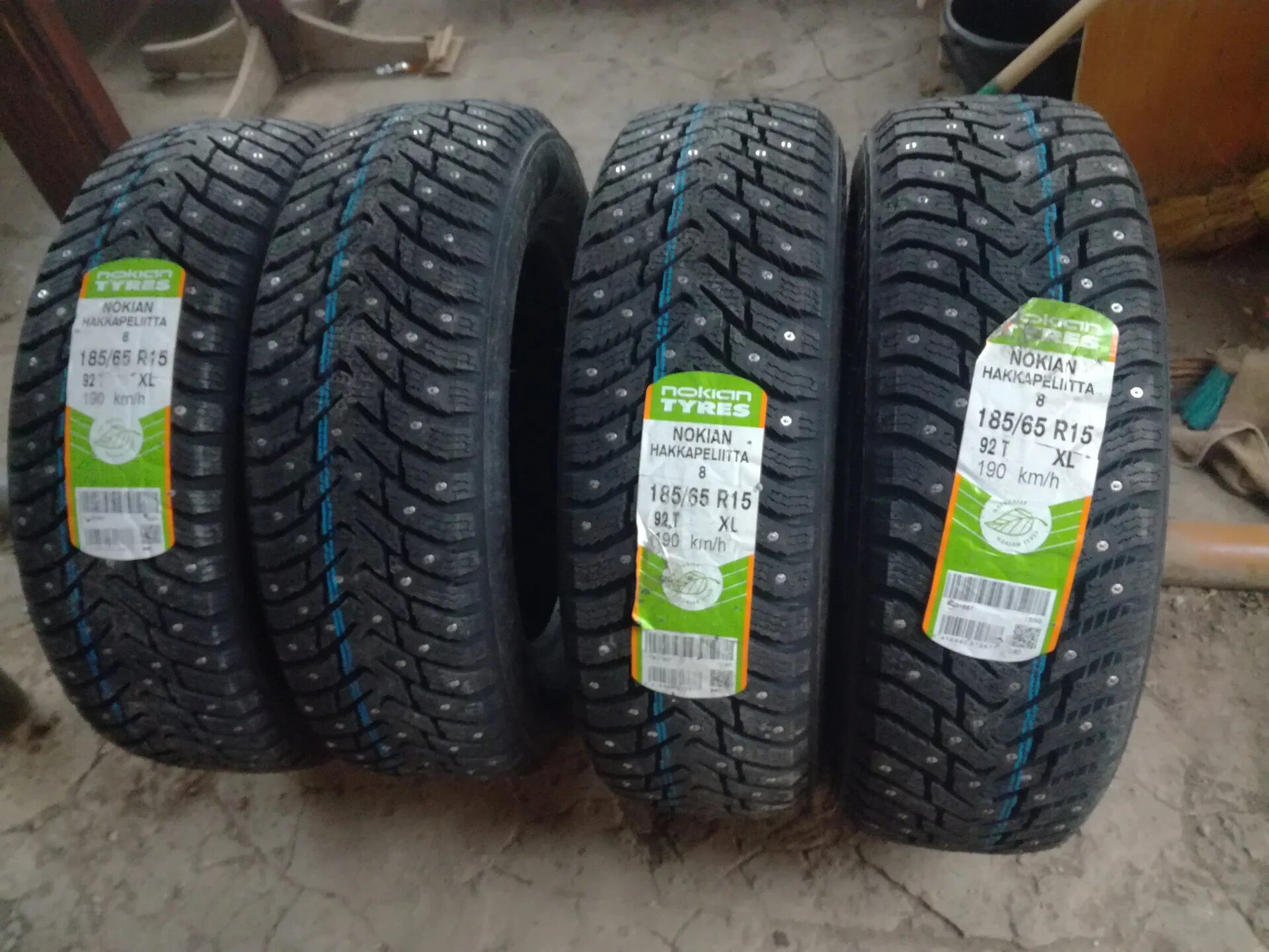 Купить резину нокиан хакапелита. Шина Nokian Hakkapeliitta 8 185/65 r15 t 92. Hakkapeliitta 8 185/65. Nokian Tyres Hakkapeliitta 8 185/65 r15. Хакапелита 8 185/65 r15.