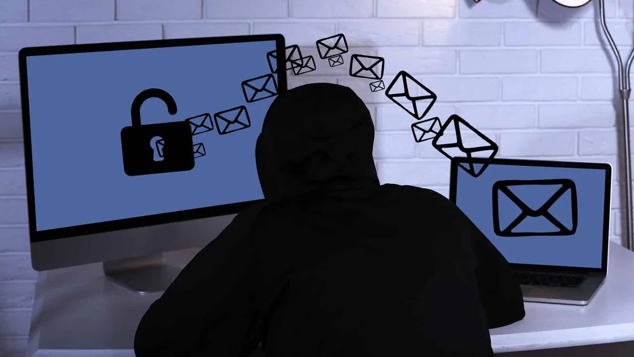 Как называют мошенника который рассылает свои послания