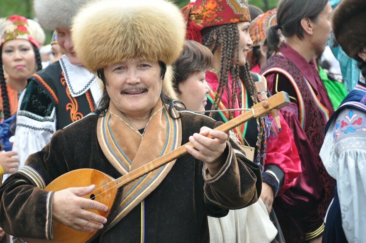 Какое население республики хакасия. Хакасия Хакасы. Хакасы сагайцы. Кызыльцы Хакасы. Коренные народы Красноярского края Хакасы.