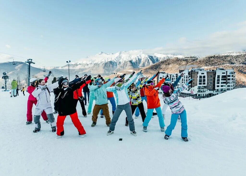 туризм картинки фото яркие. губаха snow camp. курорт. снег в сочи. сноукайтингу снаряжение.