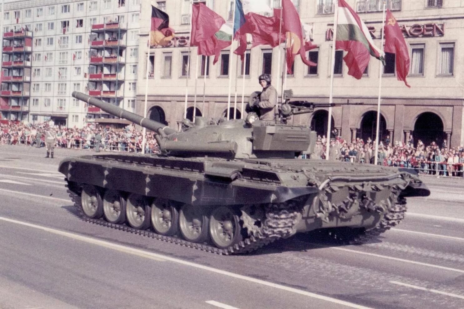 Т-72 армии ГДР. Т-72 нна ГДР. Т72м1 армии ГДР. Т-72м1 нна ГДР. Гдр рутуб