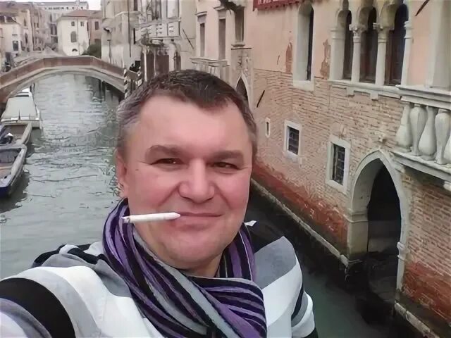 Максим бараков 45-46 лет челябинск. Клиническая инфекционная больница им. Боткинская больница бараки. Спб беляевка бараки. Бараков санкт петербург.