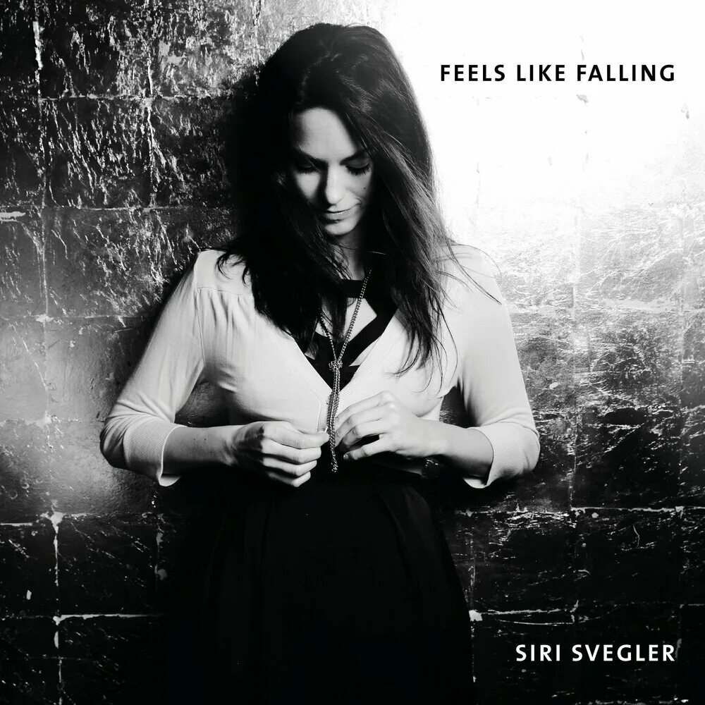 Falling like. Сири Свеглер. Сири Свеглер Siri Svegler. Сири Свеглер фото Троя. Обложка Siri Svegler Awake.