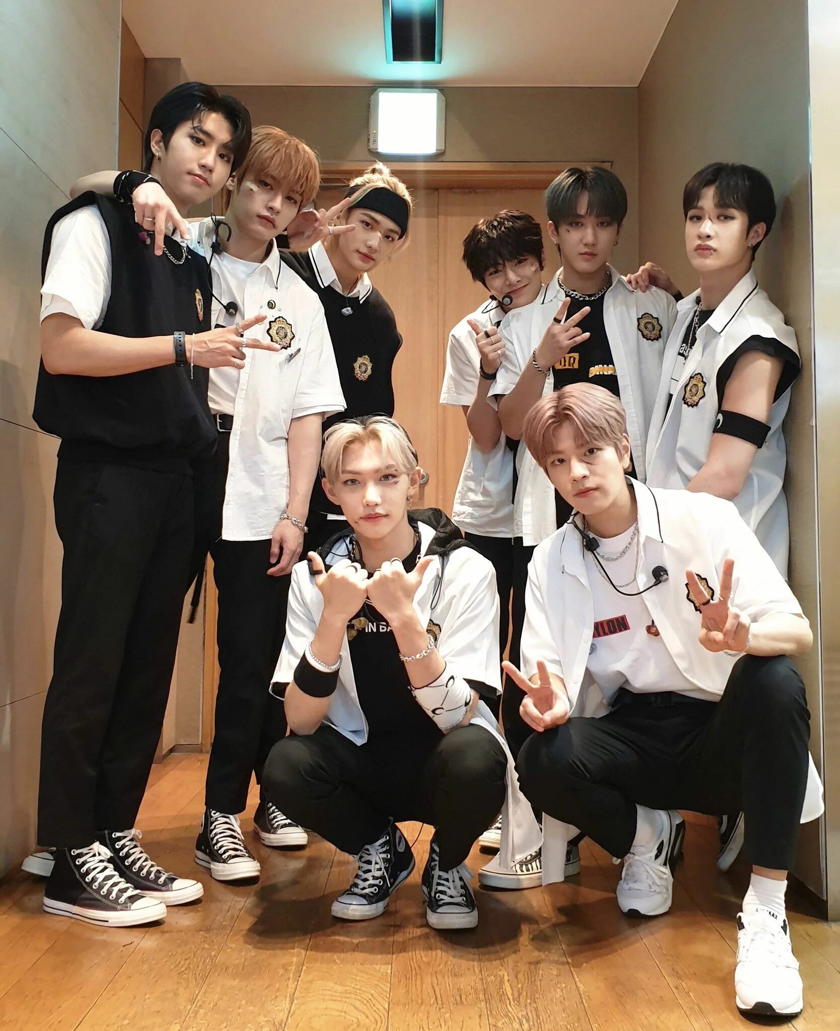 Картинки stray kids. Группа Stray Kids. Группа Stray Kids 2020. Stray Kids 2021. Группа Stray Kids 2021.