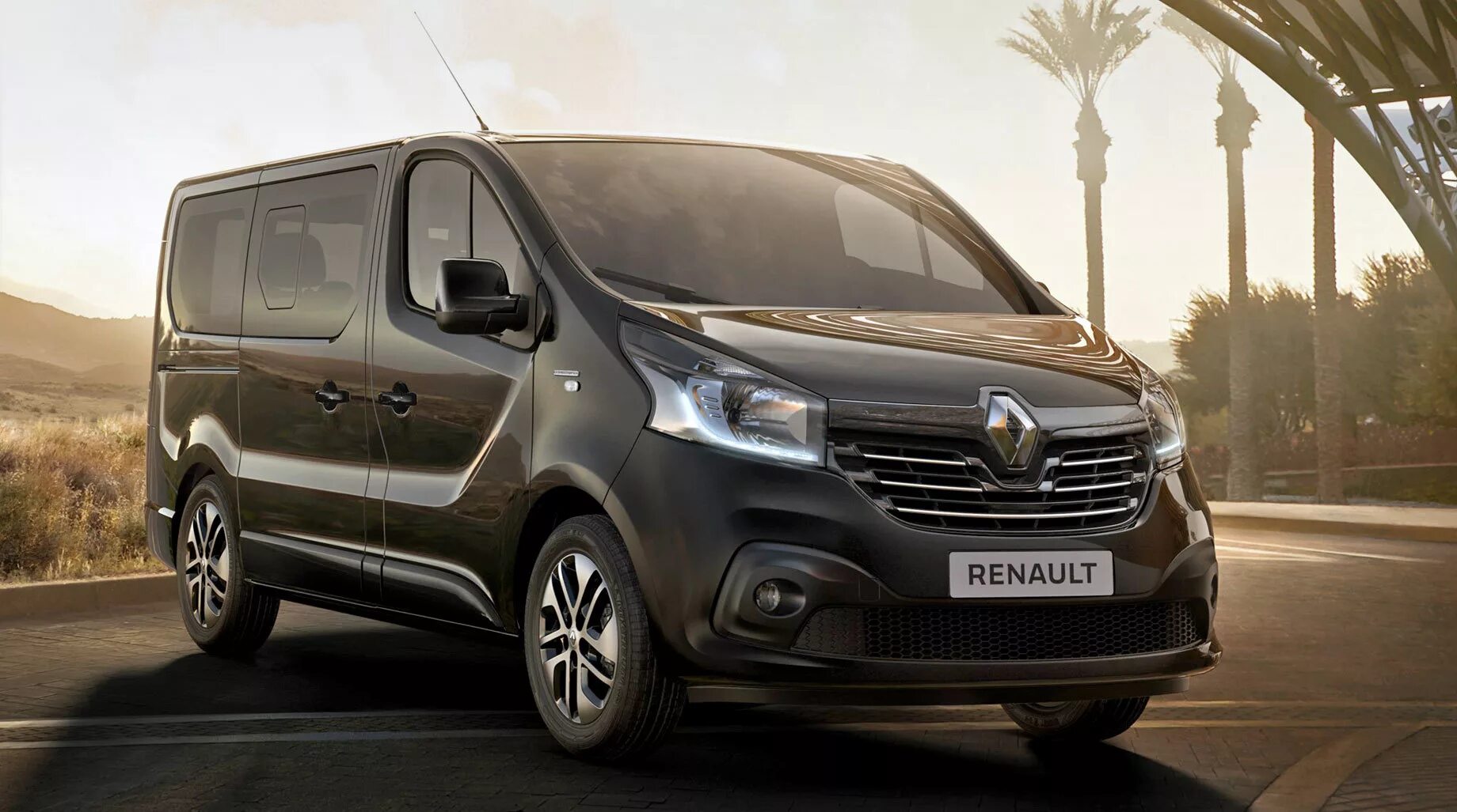 Рено трафик поколения. Renault Trafic SPACECLASS 2020. Минивэн Рено трафик 2020. Renault Traffic 3. Renault Trafic III 2017.