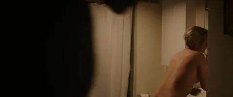 Jennifer Kim, Alexandra Skye, Remy Bennett - Newly Single (2017) HD 1080p.
