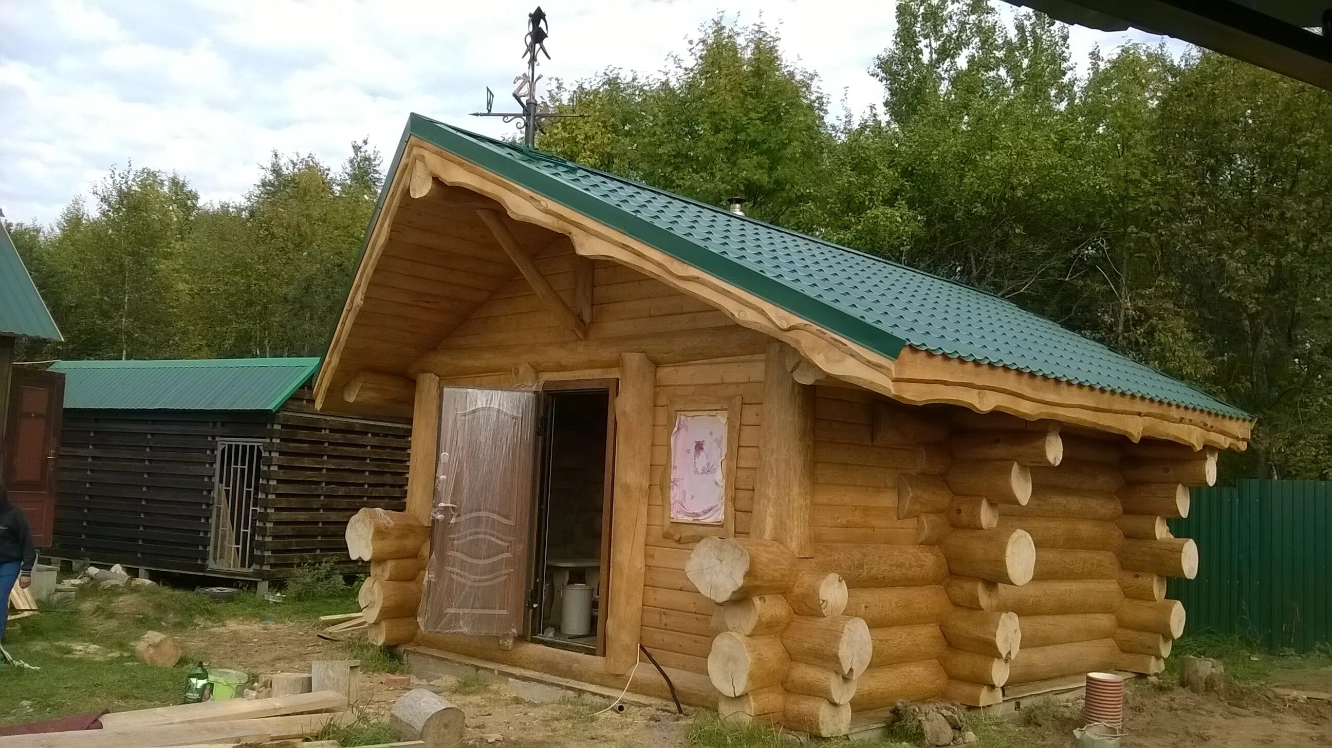 Купить псковскую баню. Сруб бани. Псковские срубы бань. Псковские срубы бань из бревна. Баня из бревна из Пскова.