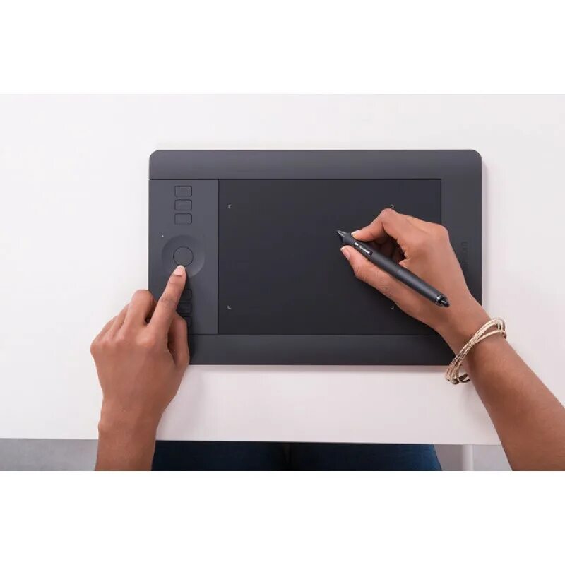 Wacom компьютер. Планшет Wacom Intuos Pro small (pth-451. Графический планшет Wacom Intuos s. Wacom Intuos Pro small (pth-460). Графический планшет Wacom Intuos Pro pth-451 s.