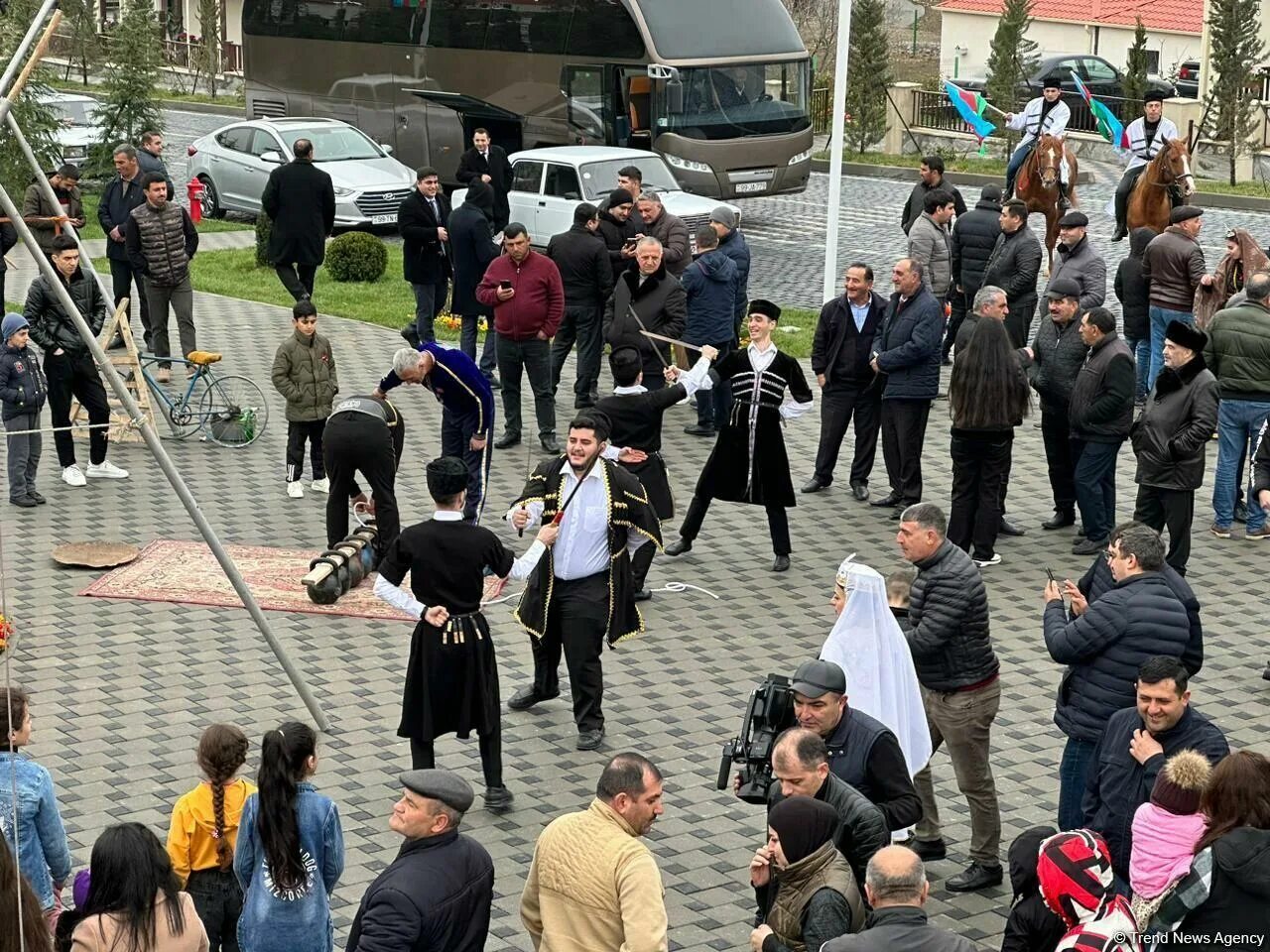 С праздником Навруз байрам. В Дагестане празднуют Навруз. Праздник Навруз байрам в Дагестане. Праздники Дагестана. Новруз байрам 2024 в азербайджане какого