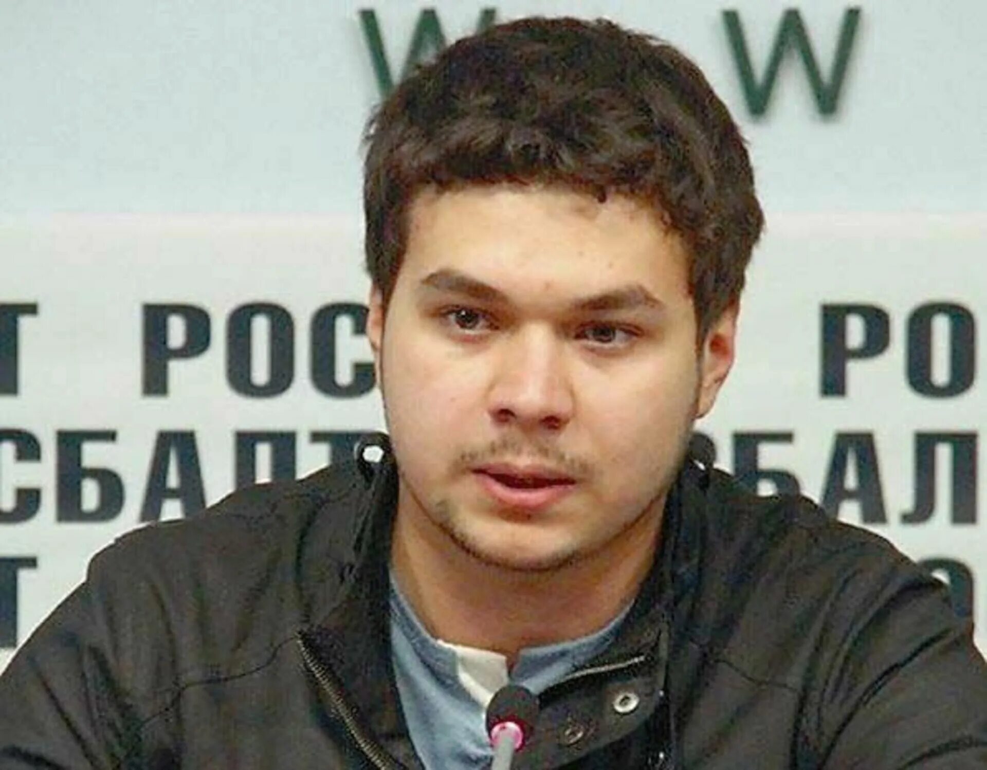 Движение альтернатива. Олег мельников альтернатива. олег мельников правозащитник. активист олег мельников. мельников олег викторович альтернатива.