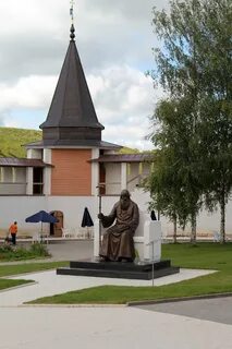 Памятник монастырь
