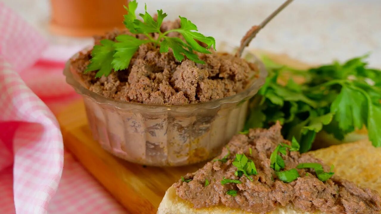 Печеночный паштет ,(куриной печени). Печёночный паштет из куриной печени. Вкусный паштет из печени. Паштет из куриных сердечек. Рецепт нежного паштета из печени