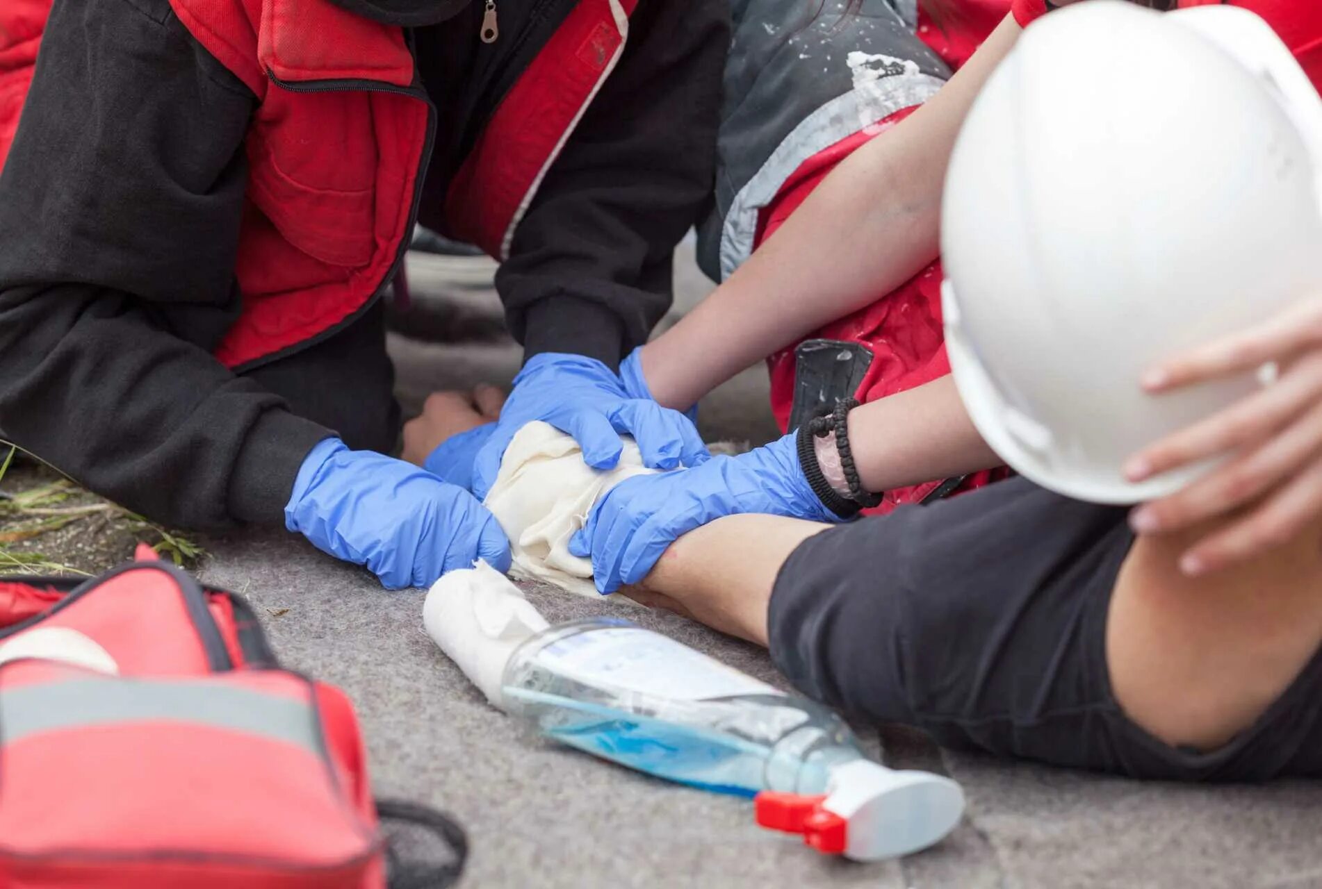First aid bleeding