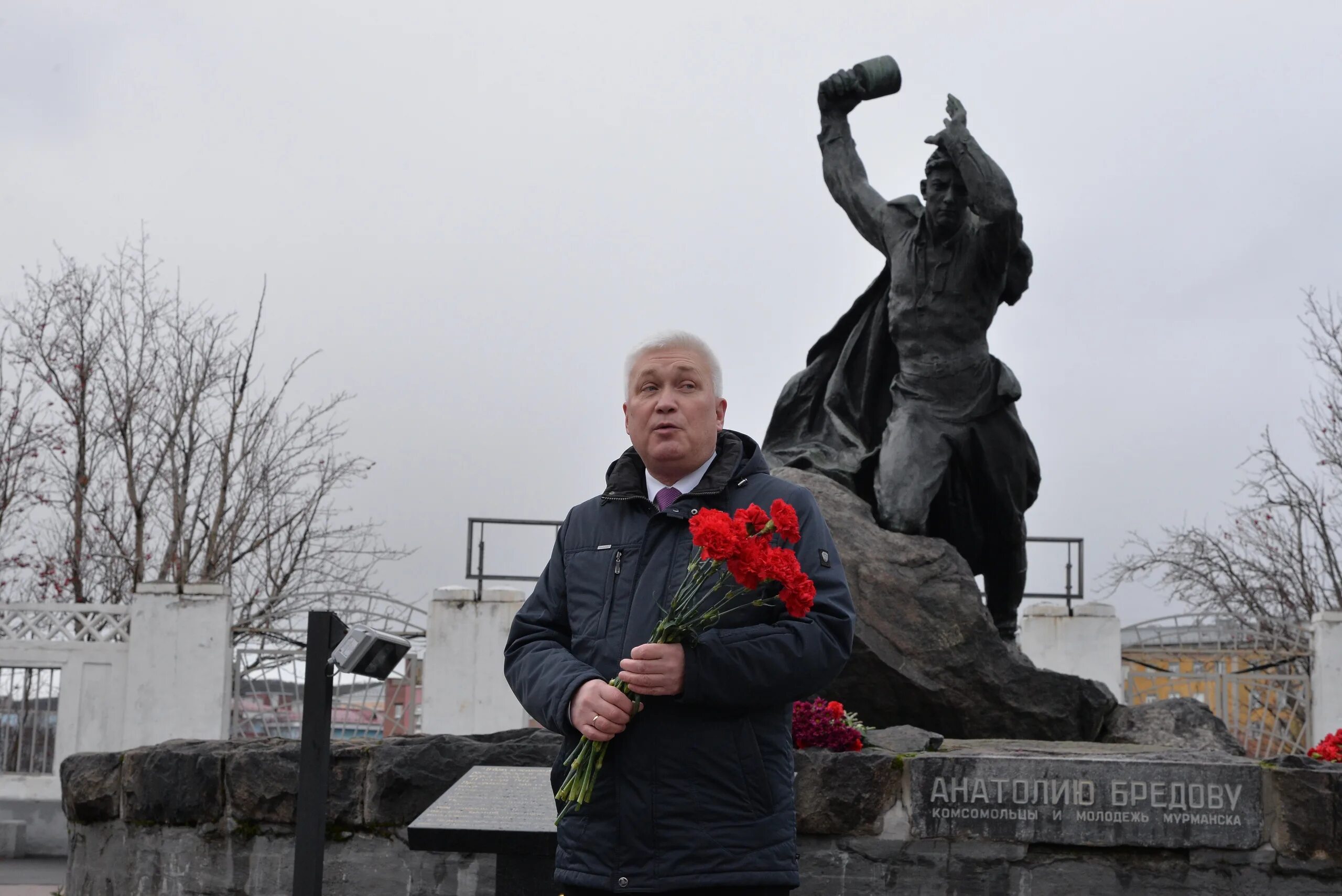 Время героев новости. Разгром Заполярье памятник. Освобождение Заполярья герои. "Вахта памяти героев".