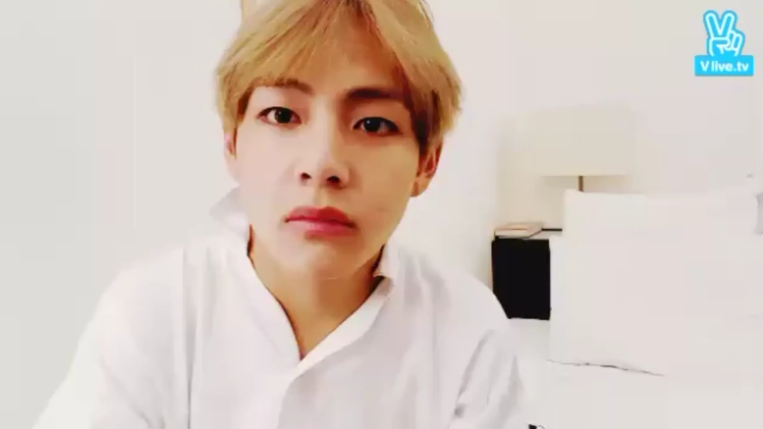 Kim Taehyung 2021. БТС vlive. Трансляции Тэхена v Live. Тэхён v Live. Vlive bts