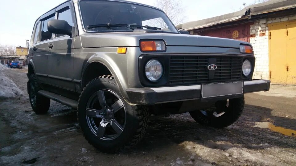 Ifree райдер шевроле нива. 5x16/5x139. Нива на дисках ifree райдер. Колесный диск ifree райдер 6. Диск ifree райдер.