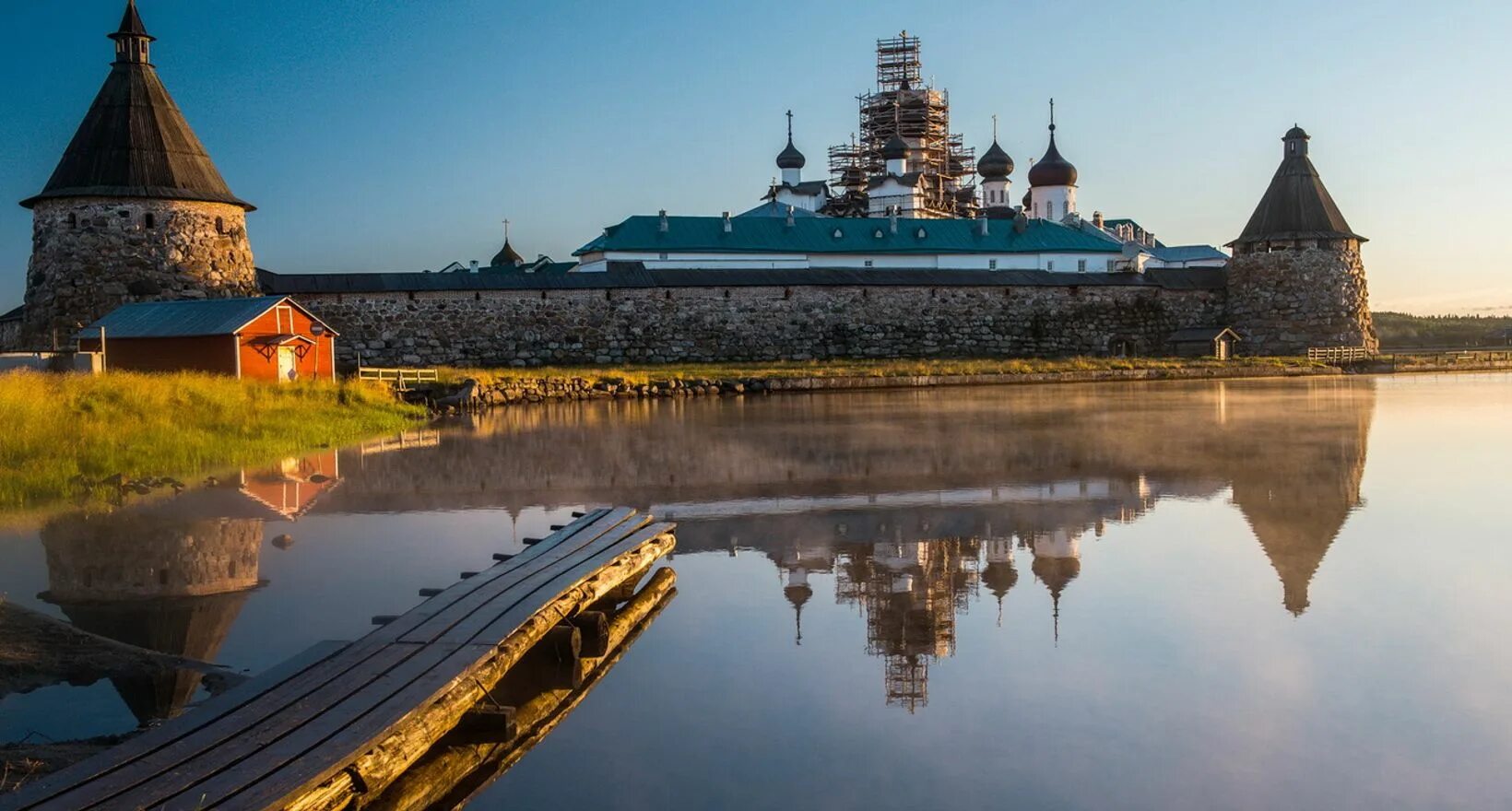 Спасо-Преображенский Соловецкий монастырь. Преображенский монастырь на Соловецких островах. Соловецкий монастырь Соловецкие острова. Соловецкие острова Спасо-Преображенский Соловецкий монастырь.