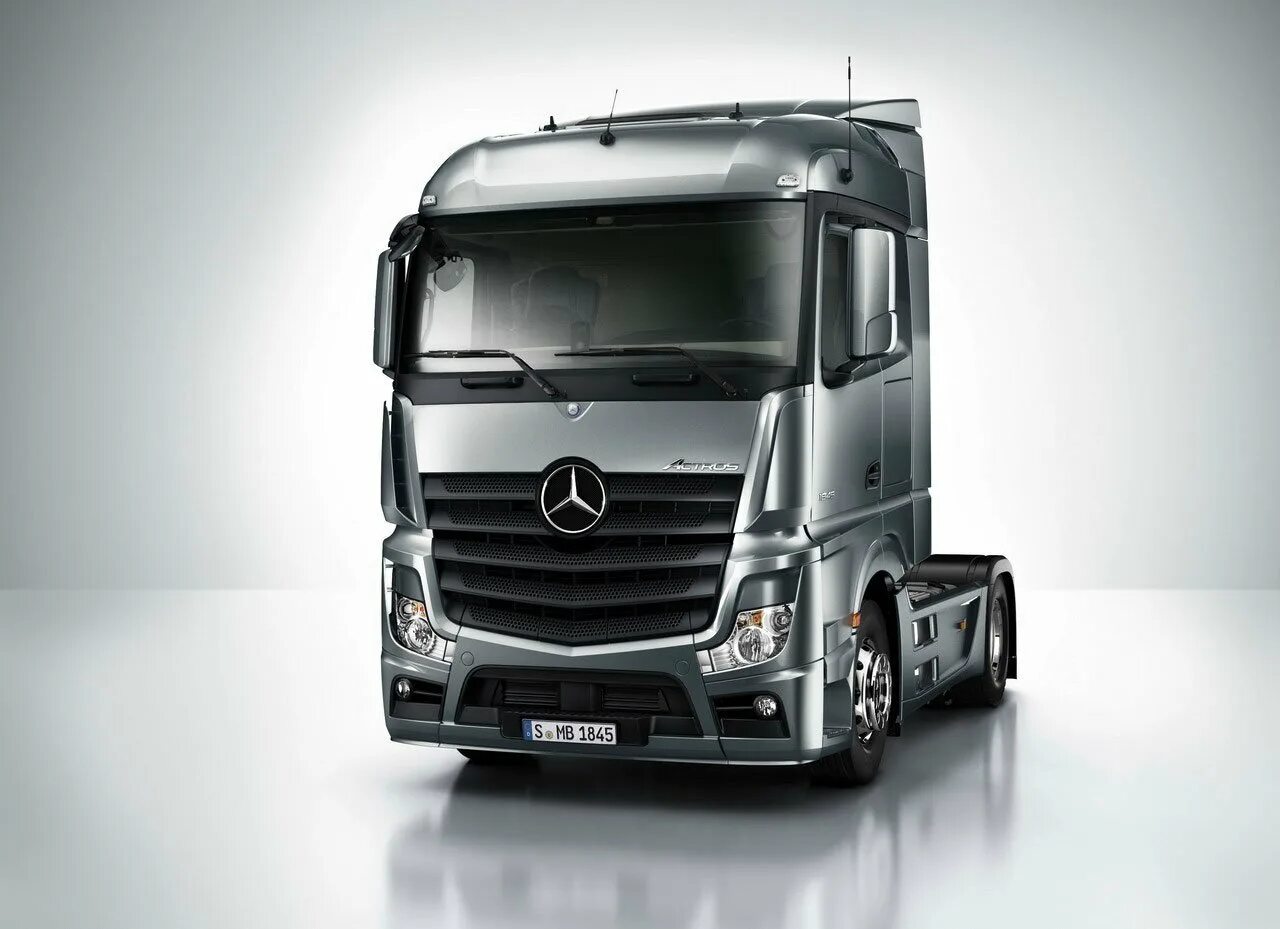 Грузовой автомобиль mercedes. Mercedes-Benz Actros. Мерседес Бенц Актрос. Мерседес Вендз Актросс. Mercedes Benz Actros 2019.