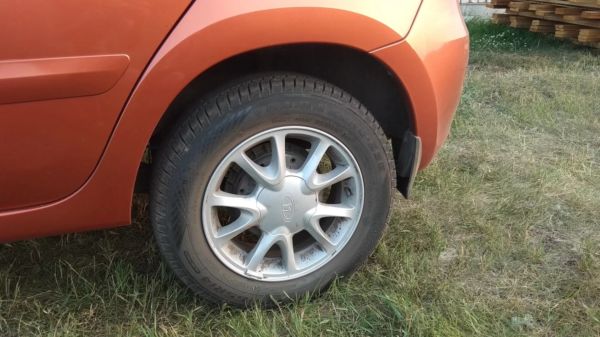 Авито купить шины 185 65 15. 185/65 R14 Калина универсал. 185/65 R14 на гранту.