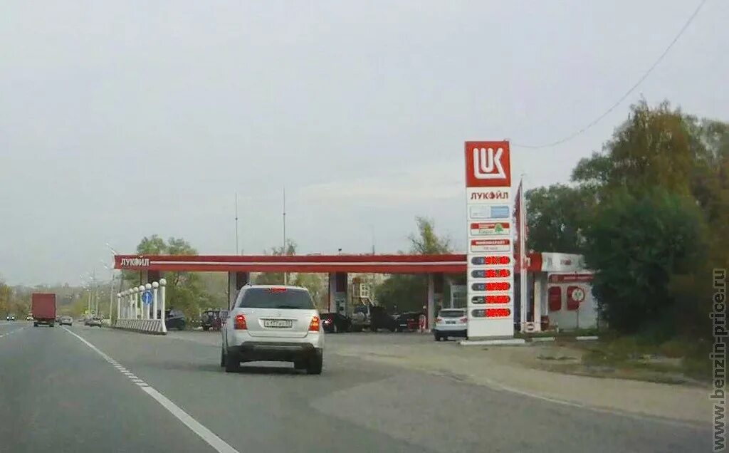 Лукойл заправка омск. Кстово азс лукойл. Кстово азс лукойл. Азс лукойл малое полпино. Азс лукойл краснокамск.