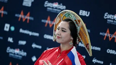 Где сейчас находится манижа певица