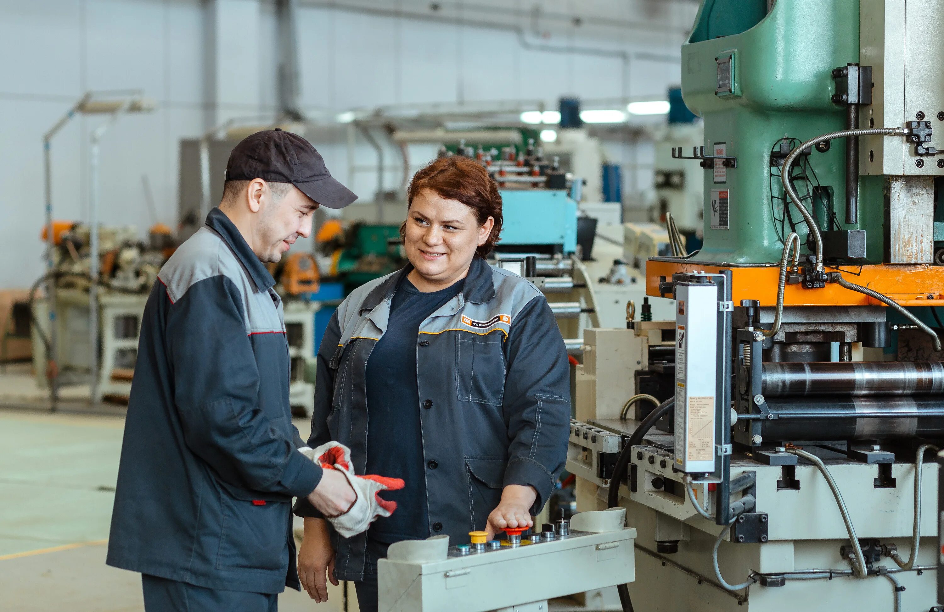 Литейщик тпа. Старт яскина. Оператор-наладчик станков с чпу. Требуются стерженщики. Работа на оборонном предприятии без опыта.