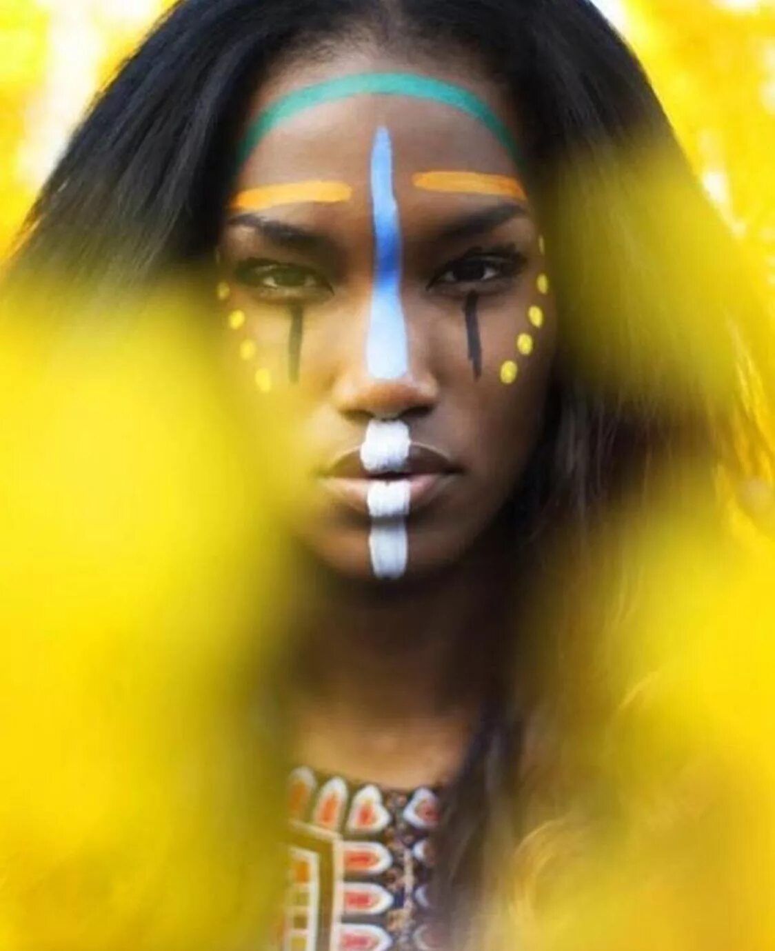 Этнический взгляд. Этнический макияж. Макияж в африканском стиле. Портрет в африканском стиле. Макияж в этническом стиле.
