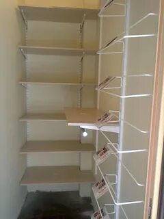 Полки самому в кладовке