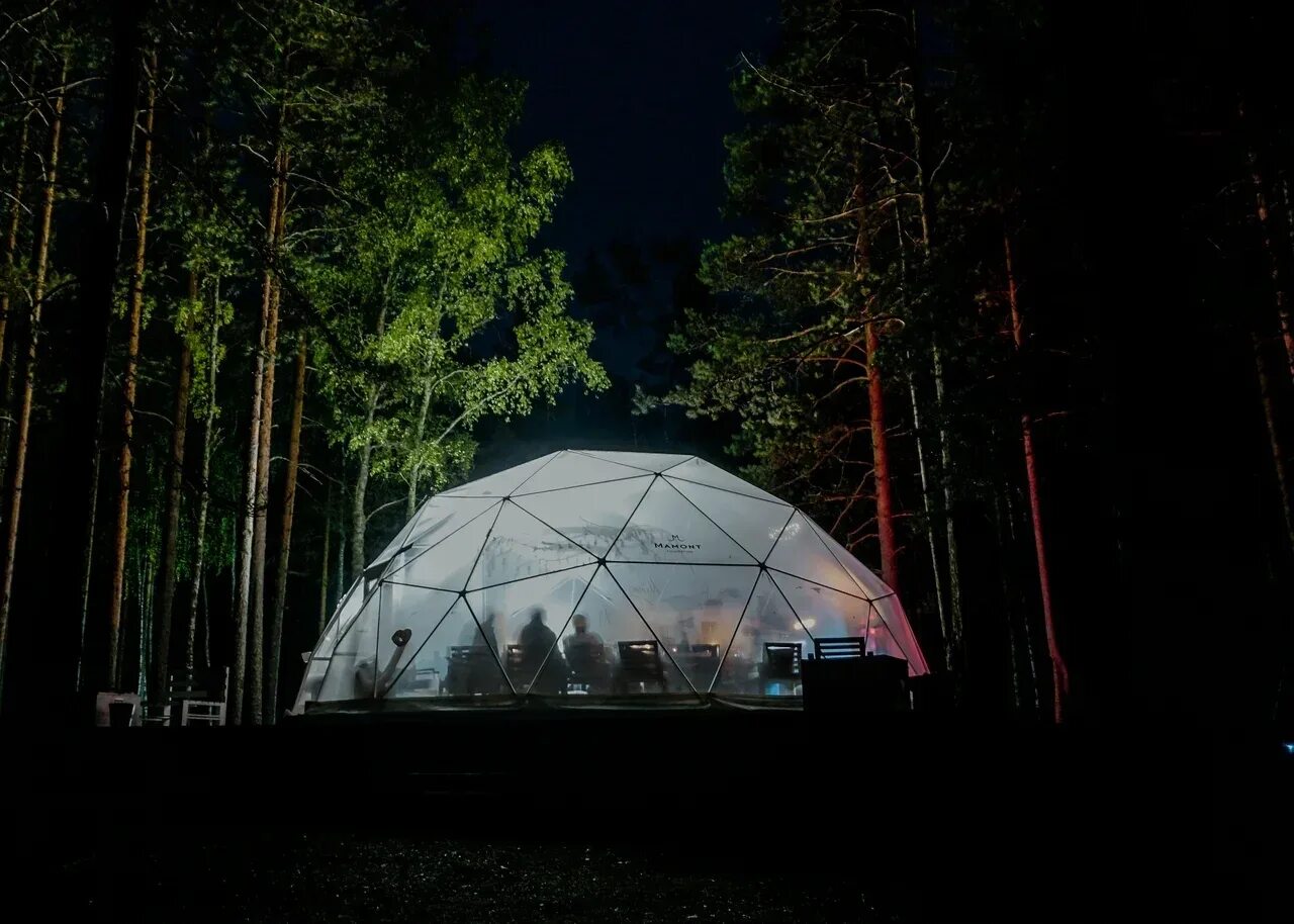 лаго ладога глэмпинг. Mamont camp. Mamont camp. глэмпинг дискавери кольский. мамонт кэмп алтай.