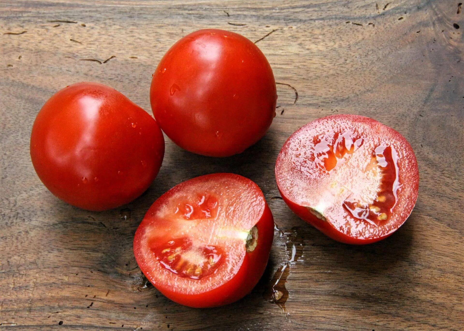 Плод томата. Томатно-красный (tomato red). плод томата ягода. томат это ягода.
