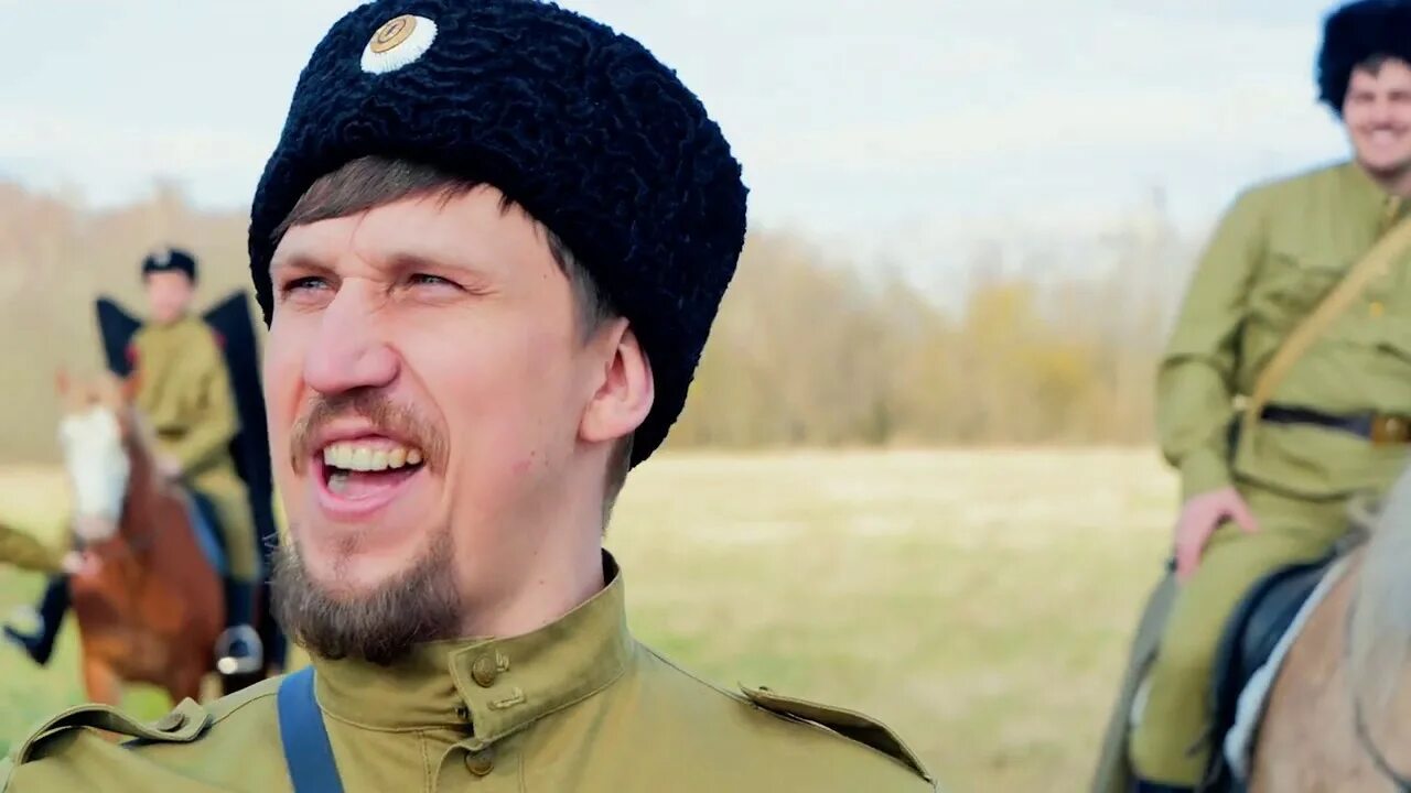 Под окном широким". Ойся московский казачий хор. Московский казачий хор. Казаки клип. Казачий хор петра матрёничева масленичные частушки текст песни.