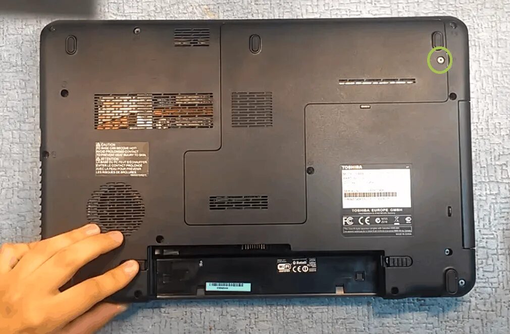 Как разобрать ноутбук тошиба Toshiba L300 Разборка. Чистка. Сборка. YouTube