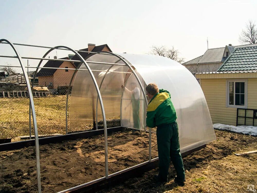 Теплица из поликарбоната. Поликарбонат для теплицы. Монтаж теплицы из поликарбоната. Теплица "арочная". Сборка теплицы купить