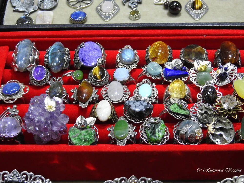 алмаз рубин изумруд сапфир топаз. драгоценные камни спб. развал самоцветов 2021. национальный музей естествознания париж минералогическая. драгоценные камни музей ферсмана.