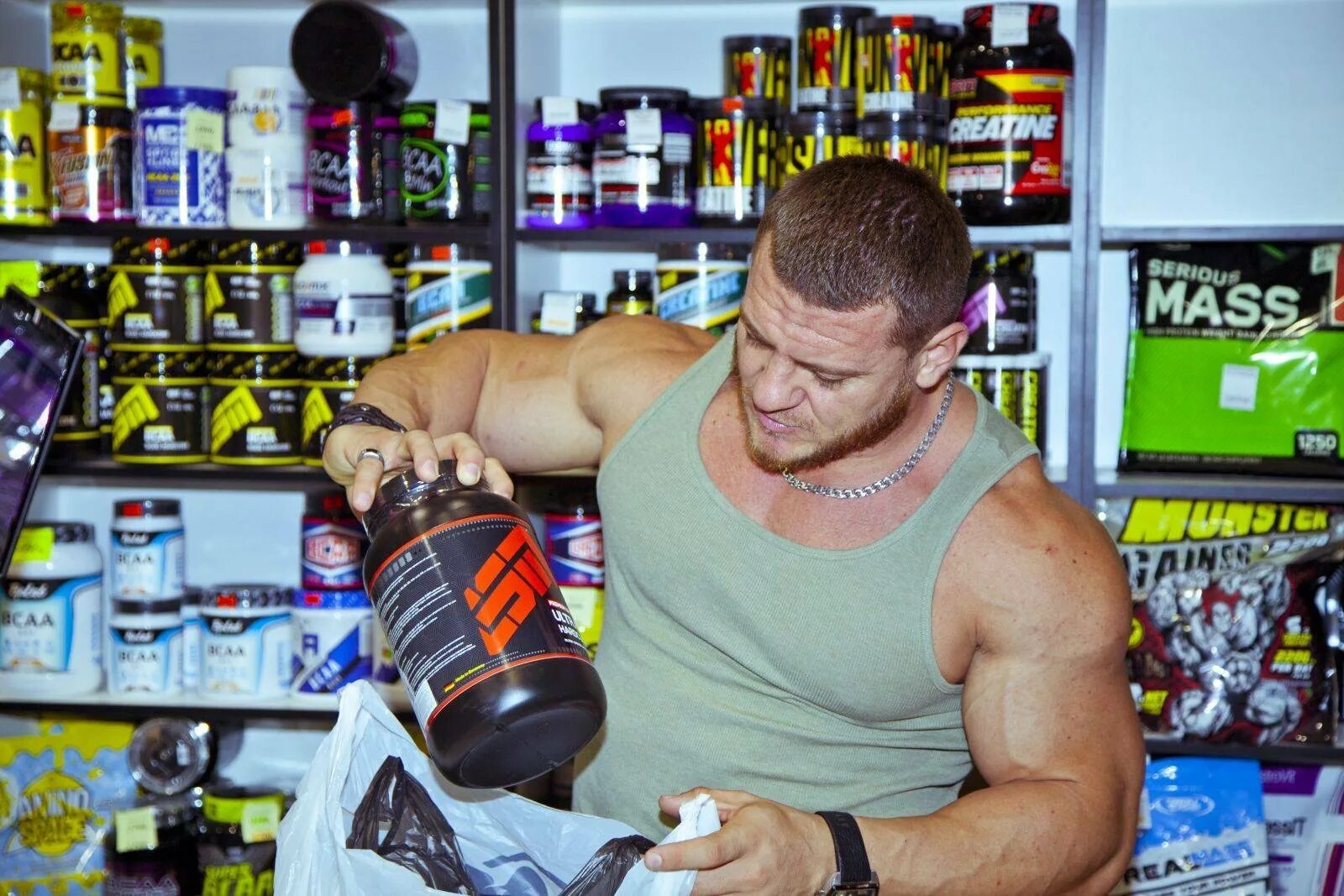 Спортивные добавки. Спортивные добавки. Что такое спортпит. Спортивный питаний баночка. Что такое спортпит.